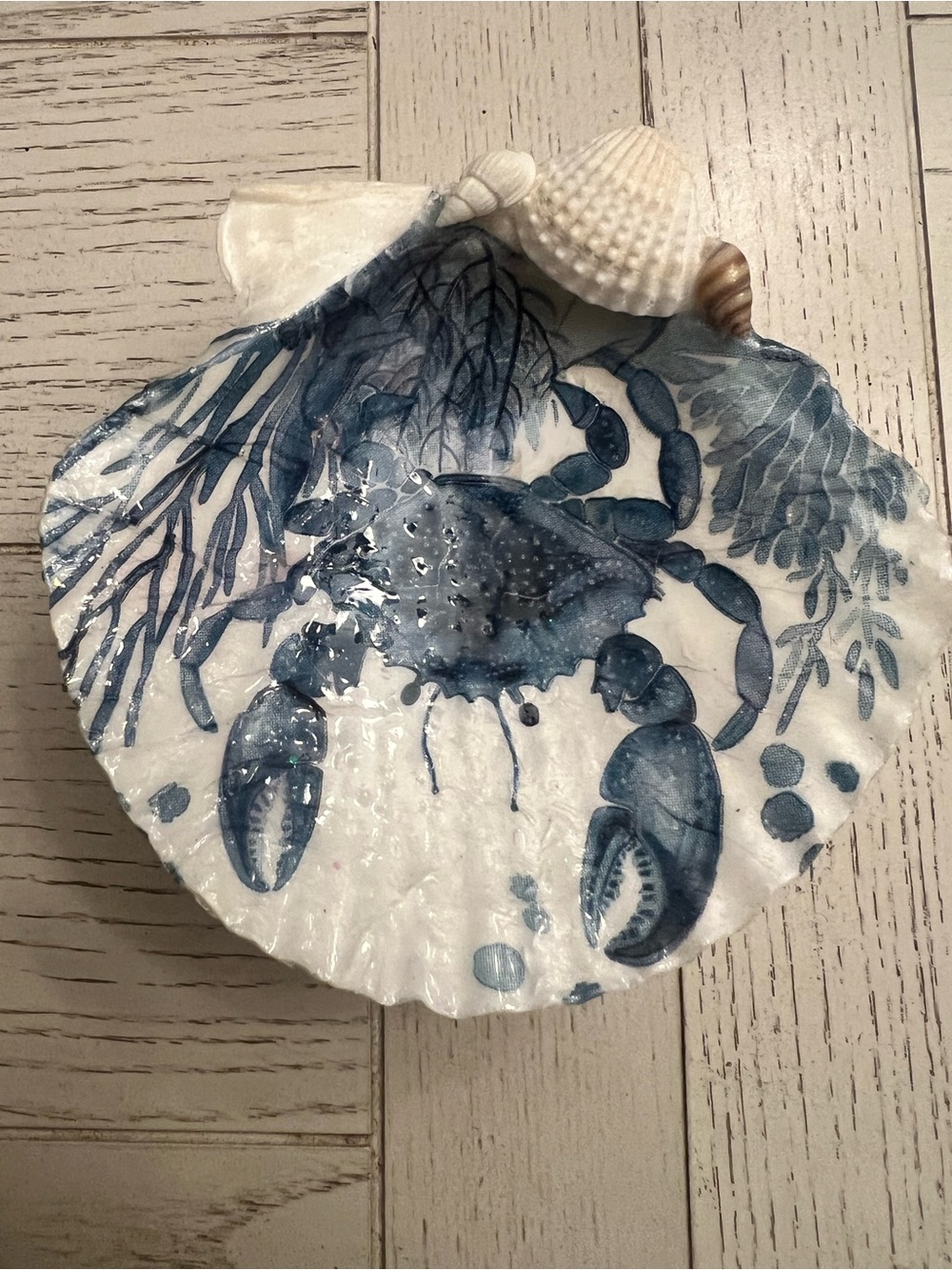 Handmade Coastal Blue Crab Scallop Shell Dish with Stand
